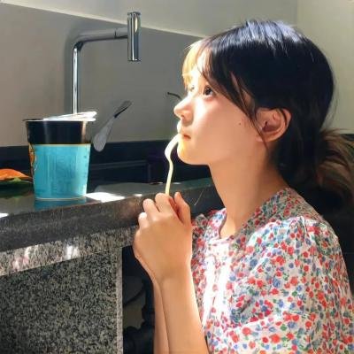 美女与纯情男